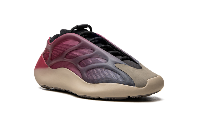 Adidas Yeezy Boost 700 V3 Fade Carbon